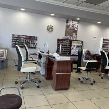 Lovely Nails & Spa - Inside - Nail Salons Near Me - Long Beach, California Lovely Nails & Spa - Inside - Nail Salons Near Me - Long Beach, California