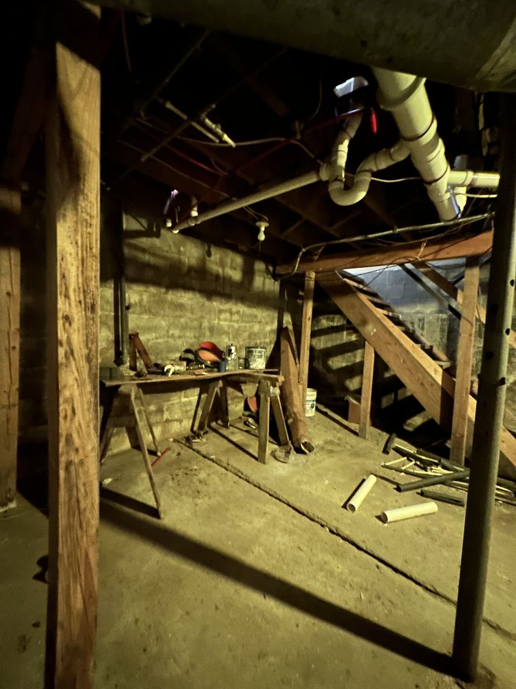 Slide of Leasher’s Home Solutions