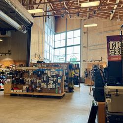 REI - Interior