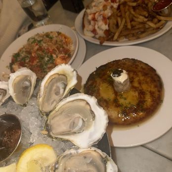 Neptune Oyster - Seafood Near Me - Boston, Massachusetts