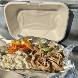 Barbe Queen Kitchen - Kahlua pork: so beautiful, I felt bad about closing the box!