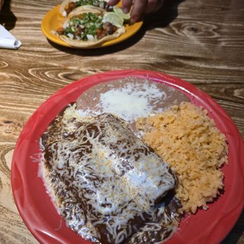 Tres Hermanas - Mole enchiladas - Mexican Near Me - Sacramento, California Tres Hermanas - Mole enchiladas - Mexican Near Me - Sacramento, California