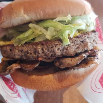 Fatburger - Impossible Burger - it tastes pretty close to the real thing although a little dryer and a lot saltier - Fast Food Near Me - Redondo Beach, California