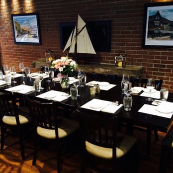 ChopHouse Grille - Upper Dining Room - New American Near Me - Wakefield, Rhode Island