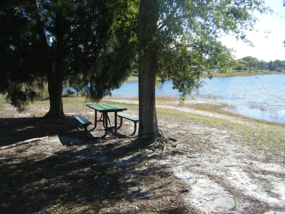 Dupont Lakes Park Logo