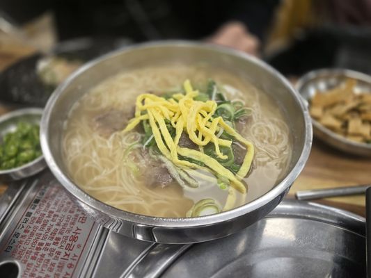 Myung Ga Haejangguk by null