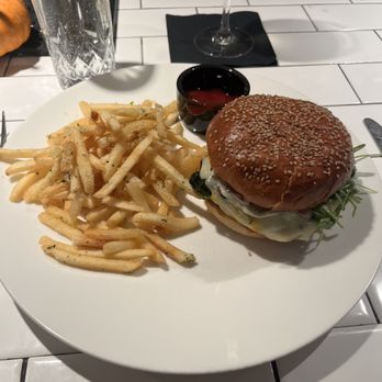 Sesamo - The best hamburger I have had in a very long time! - Italian Near Me - New York, New York Sesamo - The best hamburger I have had in a very long time! - Italian Near Me - New York, New York