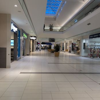 Oshawa Centre - Walking from Shoppers Drug Mart - Shopping Centers Near Me - Oshawa, Ontario