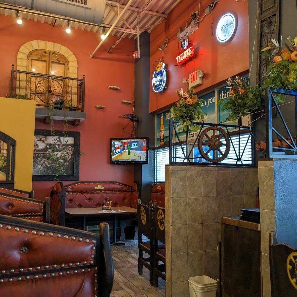 El Jinete - Seating area of many divided by areas so you feel more cozy when with others - Mexican Near Me - Fairfax, Ohio El Jinete - Seating area of many divided by areas so you feel more cozy when with others - Mexican Near Me - Fairfax, Ohio