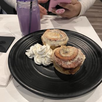 Barrett's Ale House - Golden snitch cinnamon rolls - Sports Bars Near Me - Bridgewater, Massachusetts
