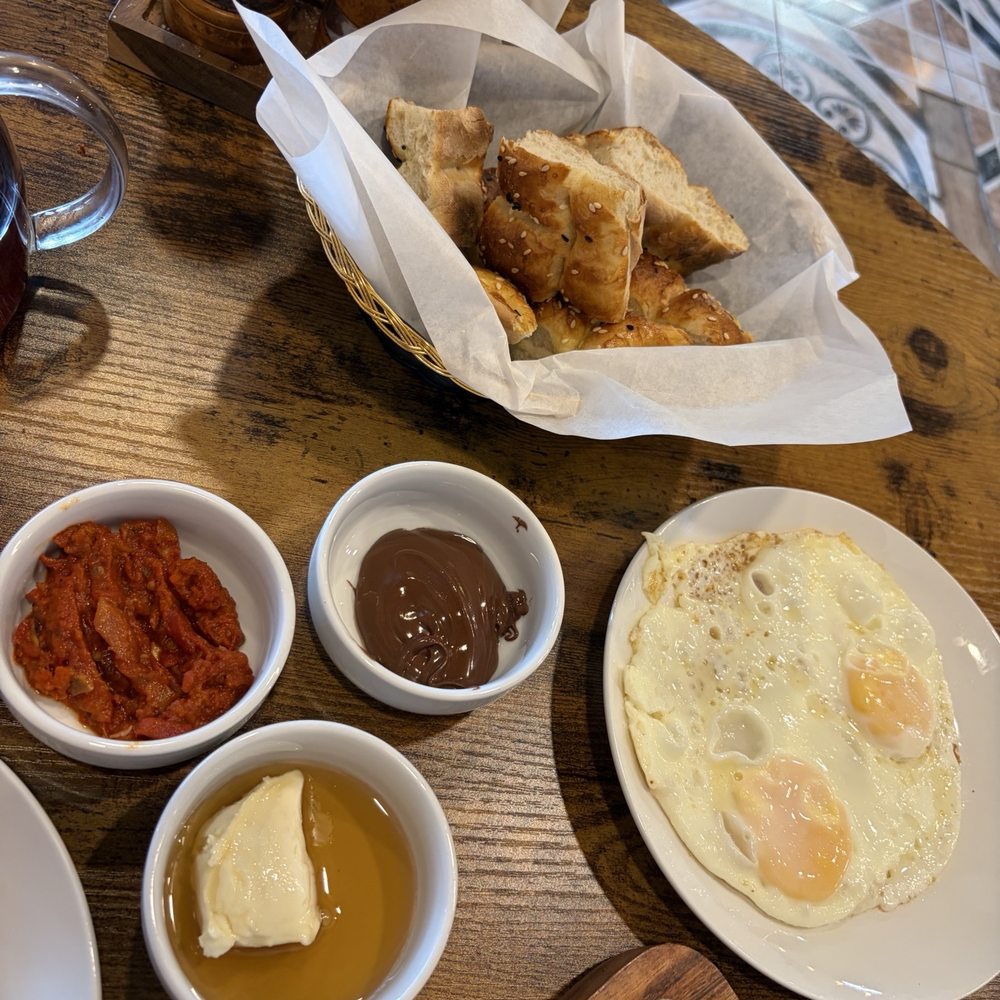 Cafe de Wan - Breads and spreads, part of Turkish Breakfast - Turkish Near Me - Casselberry, Florida Cafe de Wan - Breads and spreads, part of Turkish Breakfast - Turkish Near Me - Casselberry, Florida