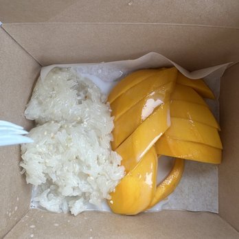 Modern Thai - Mango sticky rice - Thai Near Me - Montebello, California Modern Thai - Mango sticky rice - Thai Near Me - Montebello, California