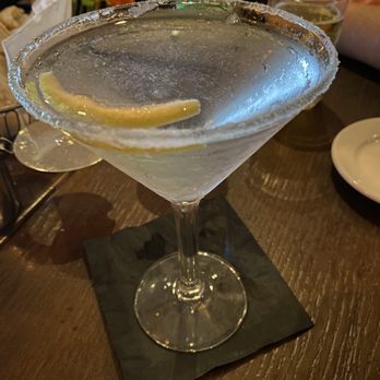 Francesco's Hole In the Wall - Lemon drop martini - Italian Near Me - Northbrook, Illinois Francesco's Hole In the Wall - Lemon drop martini - Italian Near Me - Northbrook, Illinois
