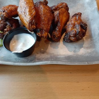Loft18 - Hot wings - Sports Bars Near Me - Baton Rouge, Louisiana