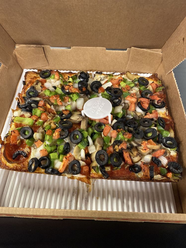 Food from Jet's Pizza