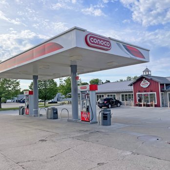 Hansen's Dairy - Cedar Falls - Hansen's Dairy offers Conoco fuel. - Ice Cream & Frozen Yogurt Near Me - Cedar Falls, Iowa