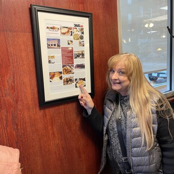 Sunshine Family Restaurant - Burgers Near Me - Dubuque, Iowa