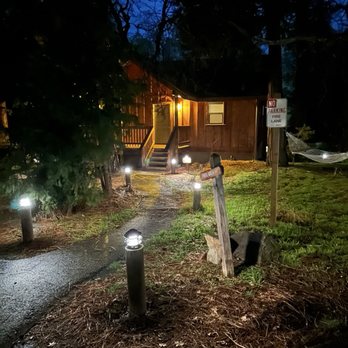 Evergreen Lodge Yosemite - Night view of Deluxe King attached Cabin - Hotels Near Me - Groveland, California Evergreen Lodge Yosemite - Night view of Deluxe King attached Cabin - Hotels Near Me - Groveland, California