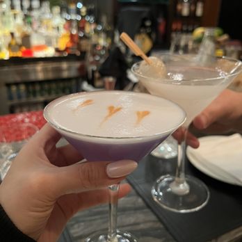 Sotto Sotto - Customized drinks at the bar: Gin Sour + Lychee Martini - Italian Near Me - Oakville, Ontario Sotto Sotto - Customized drinks at the bar: Gin Sour + Lychee Martini - Italian Near Me - Oakville, Ontario