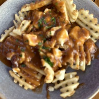 Tap & Barrel - Convention Centre - Poutine - Comfort Food Near Me - Vancouver, British Columbia