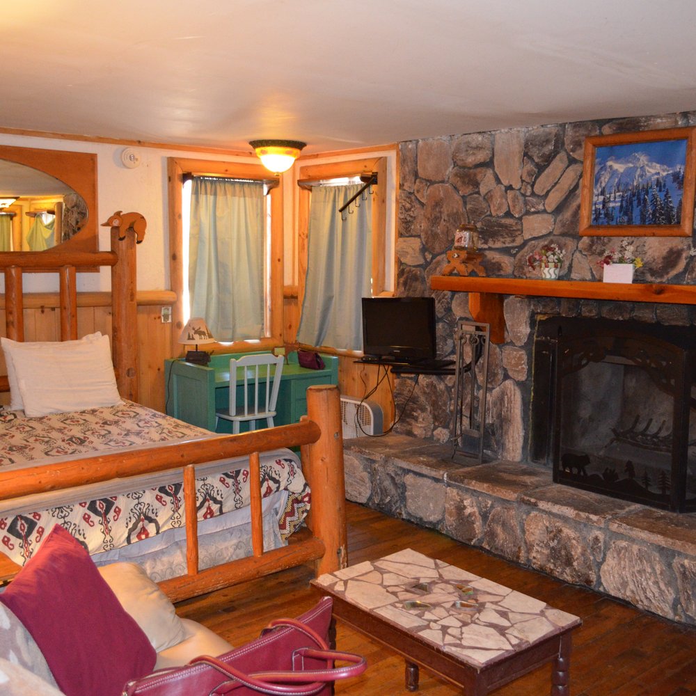 Cabins4less - room shot - Rafting/Kayaking Near Me - Big Bear Lake, California Cabins4less - room shot - Rafting/Kayaking Near Me - Big Bear Lake, California