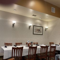 Holiday Inn Riverton-Convention Center - Dining Room!