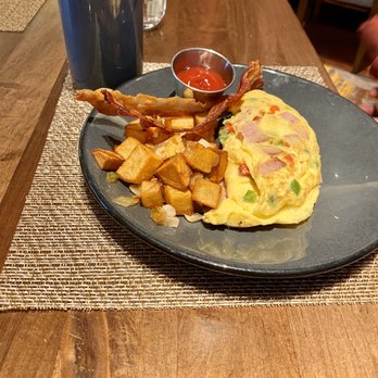 DECKER & DYER - Updated May 2025 - 42 Photos & 28 Reviews - 807 Clark