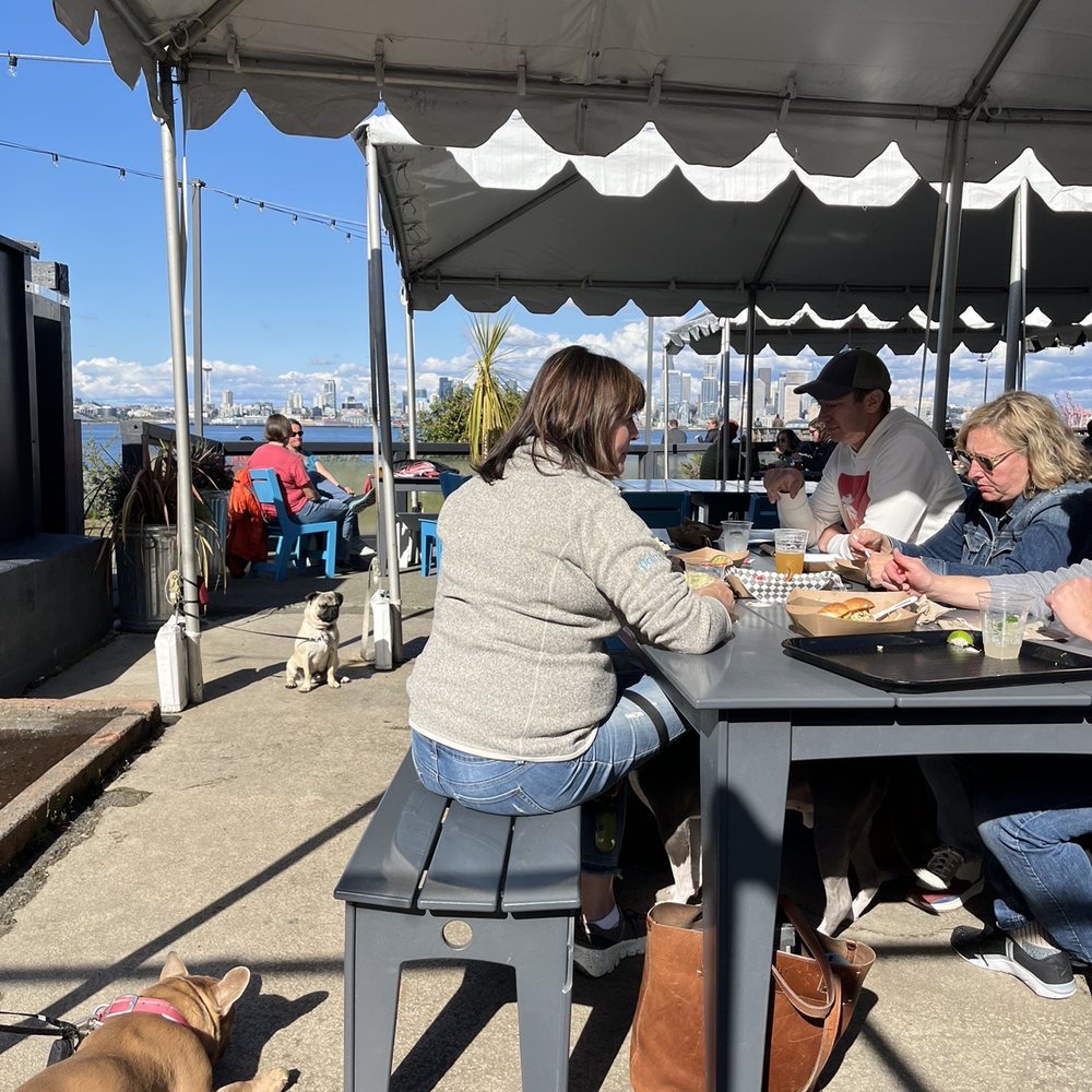 Marination Ma Kai - Outdoor seating - Korean Near Me - Seattle, Washington