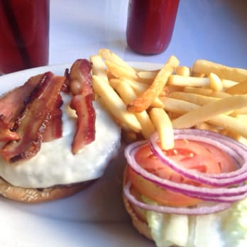Roxanne Cafe - Bacon cheese burger with fries. - Italian Near Me - San Francisco, California