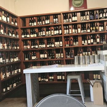 Lodi Wine Visitor Center - What a great cross-section of Lodi wines! - Wineries Near Me - Lodi, California