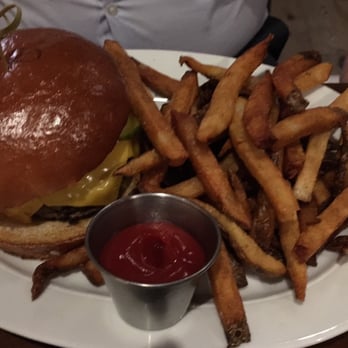 Red's Table - Burger - New American Near Me - Reston, Virginia Red's Table - Burger - New American Near Me - Reston, Virginia