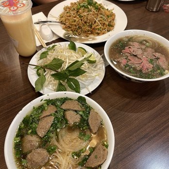 Pho Live - Pho Bo Vien, Pho Tai, and Combo Fried Rice with Shrimp and Chicken - Noodles Near Me - Columbia, Maryland Pho Live - Pho Bo Vien, Pho Tai, and Combo Fried Rice with Shrimp and Chicken - Noodles Near Me - Columbia, Maryland