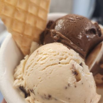 Jeni's Splendid Ice Creams - Ice Cream & Frozen Yogurt Near Me - Columbus, Ohio Jeni's Splendid Ice Creams - Ice Cream & Frozen Yogurt Near Me - Columbus, Ohio