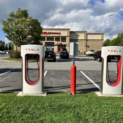 Walgreens - Tesla Super chargers available