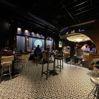 Pearl's Deep Dive - Cocktail Bars Near Me - Royal Oak, Michigan Pearl's Deep Dive - Cocktail Bars Near Me - Royal Oak, Michigan