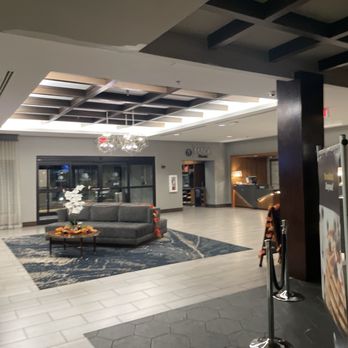 DoubleTree by Hilton Harrisonburg - Hotels Near Me - Harrisonburg, Virginia
