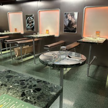 Hue House - Cocktail Bars Near Me - New York, New York