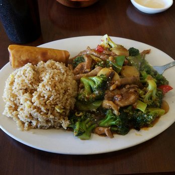 Shanghai - The pork garlic lunch special... smells and taste so good!!! - Shanghainese Near Me - Houston, Texas