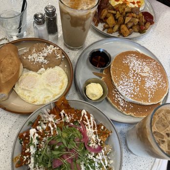 Almuerzo Café - Chilaquiles divorciados and Boring breakfast - Breakfast & Brunch Near Me - Tustin, California Almuerzo Café - Chilaquiles divorciados and Boring breakfast - Breakfast & Brunch Near Me - Tustin, California
