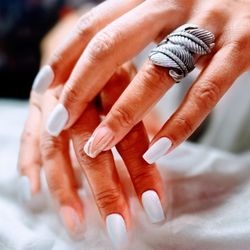 Alma Dream Nail Salon