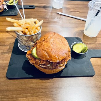 Drip - Burgers Near Me - Hellertown, Pennsylvania