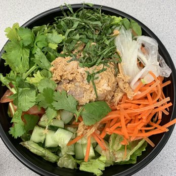 Up Roll Cafe - Honolulu - Thai Chicken Salad Bowl - Sushi Bars Near Me - Honolulu, Hawaii Up Roll Cafe - Honolulu - Thai Chicken Salad Bowl - Sushi Bars Near Me - Honolulu, Hawaii