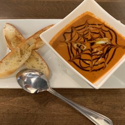 Queen's Café