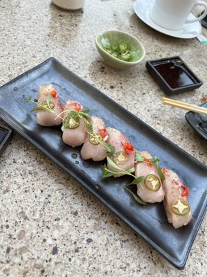 Ke-uH Restaurant by null