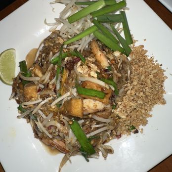 Soi 4 Bangkok Eatery - Pad Thai Lunch - Thai Near Me - Scottsdale, Arizona
