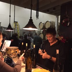 Celaeno Winery - Fun place to wine taste!!