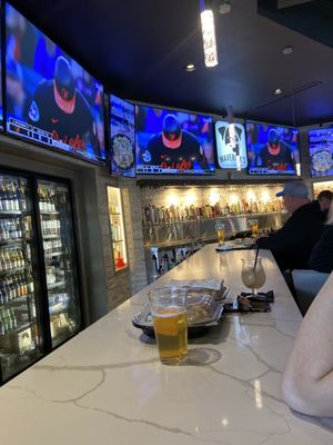 Maverick's | Kitchen • Drinks • Sports by null