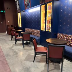 Magic Mini Golf - Plenty of seating in back