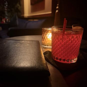 Flute Midtown - Pomegranate margaritas - Lounges Near Me - New York, New York