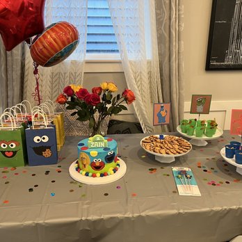 Bjorn Cakes - a table set up for a sesame street birthday party - Custom Cakes Near Me - Chicago, Illinois Bjorn Cakes - a table set up for a sesame street birthday party - Custom Cakes Near Me - Chicago, Illinois
